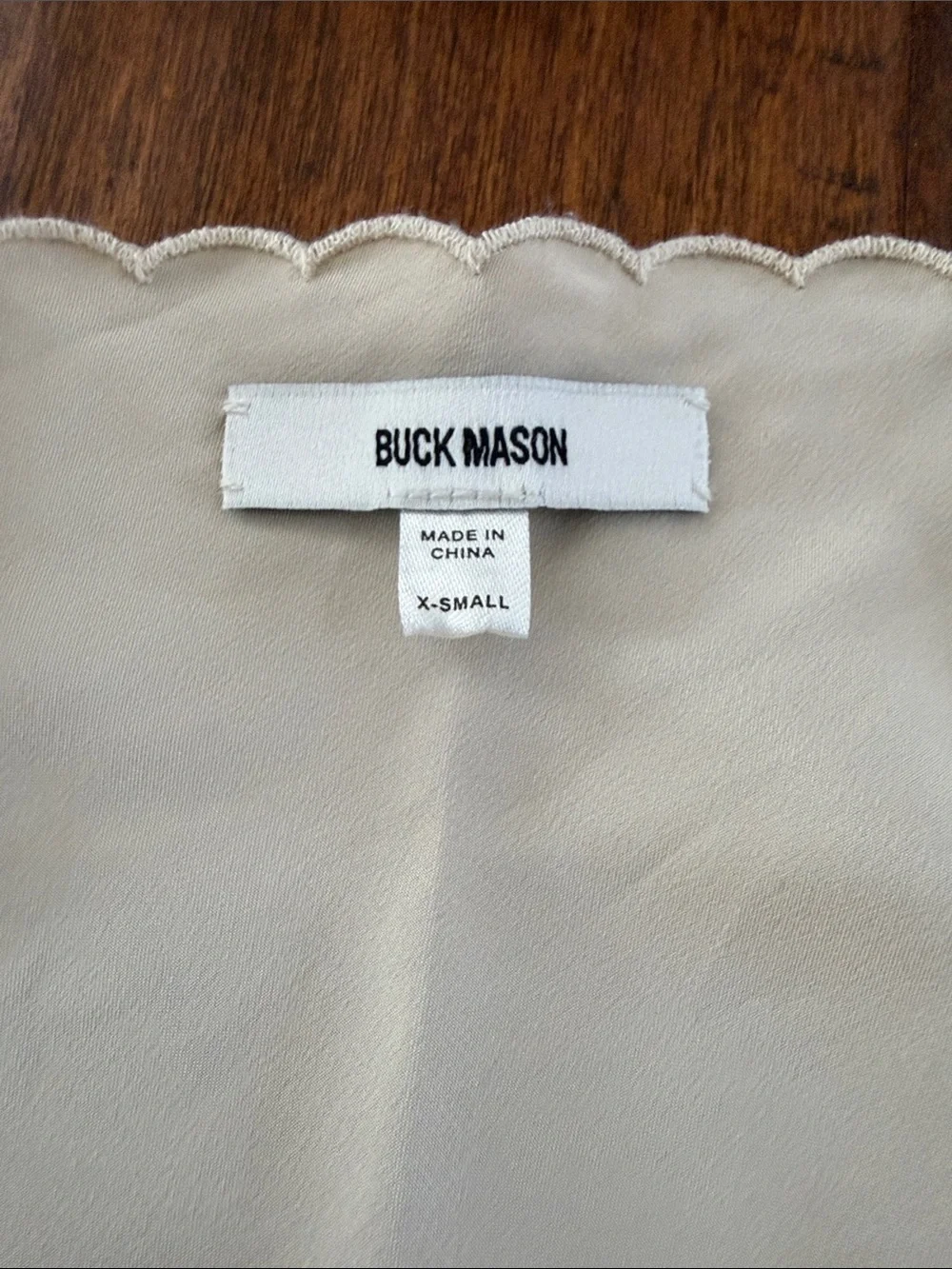 Buck Mason Silk Cami Women Ivory Scalloped V-Neck Spaghetti Strap Tank Top - Picture 3 of 4